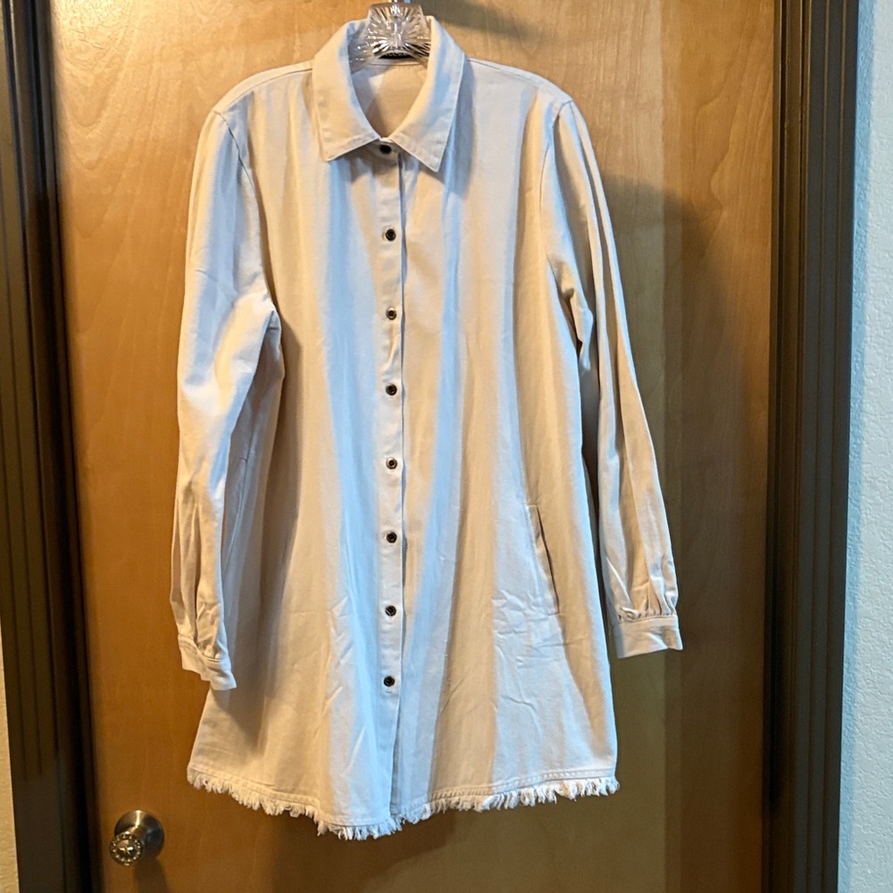 Cream Button-Up Shirt Dress; Size XL
